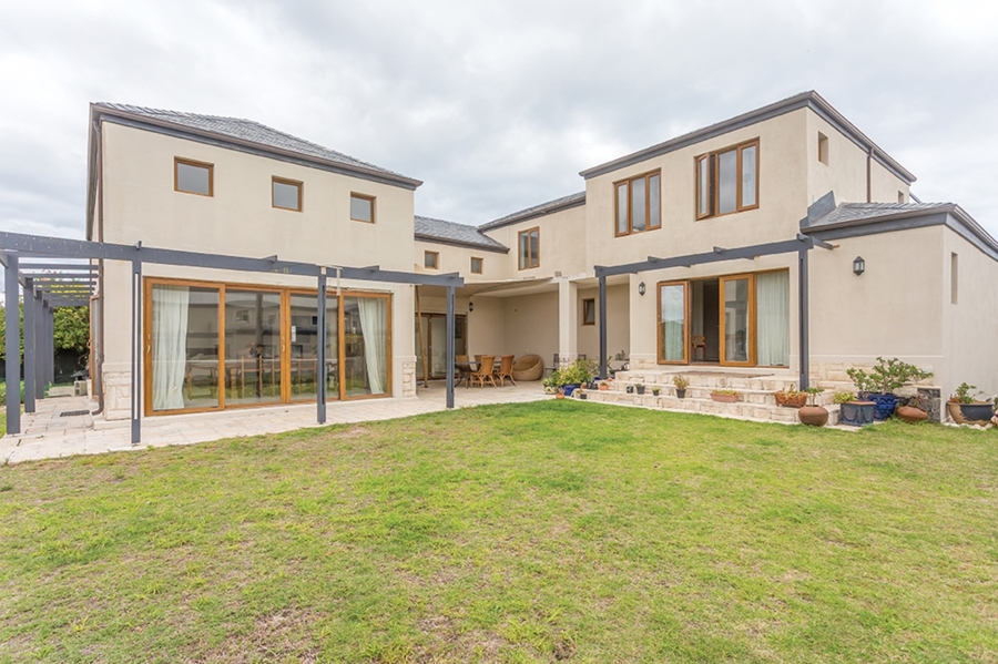 To Let 4 Bedroom Property for Rent in Atlantic Beach Golf Estate Western Cape